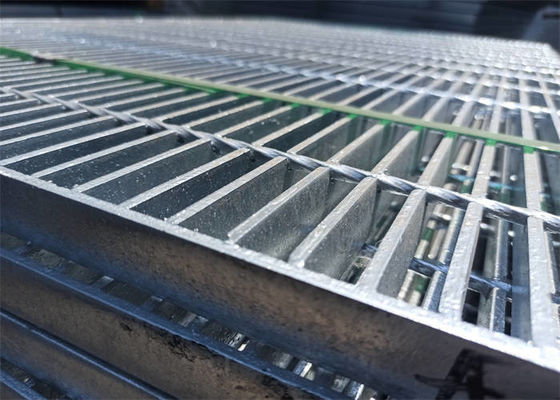 গুণ  Heavy Duty Steel Bar Grating Manufacturers For Highways / Airfield কারখানা