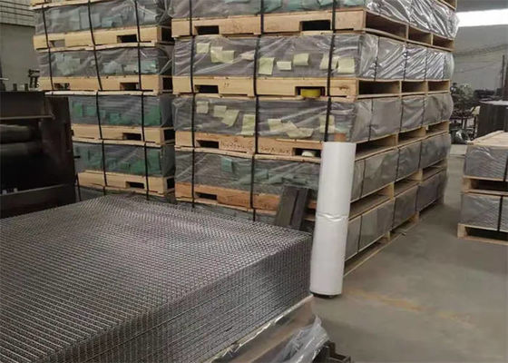 19 Gauge Galvanised Welded Wire Mesh Roll 1/2 Inch 24 X 50 Ft For Chicken Coop Garden Fence